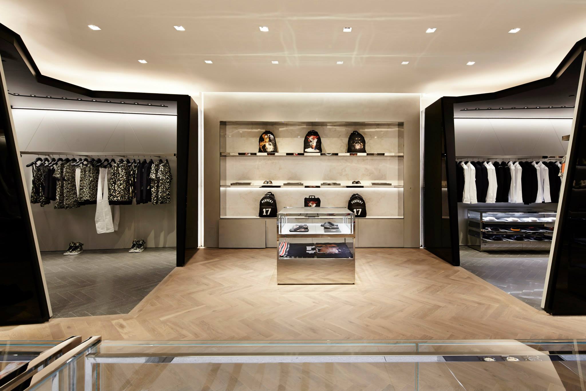 Givenchy selected experience image 2